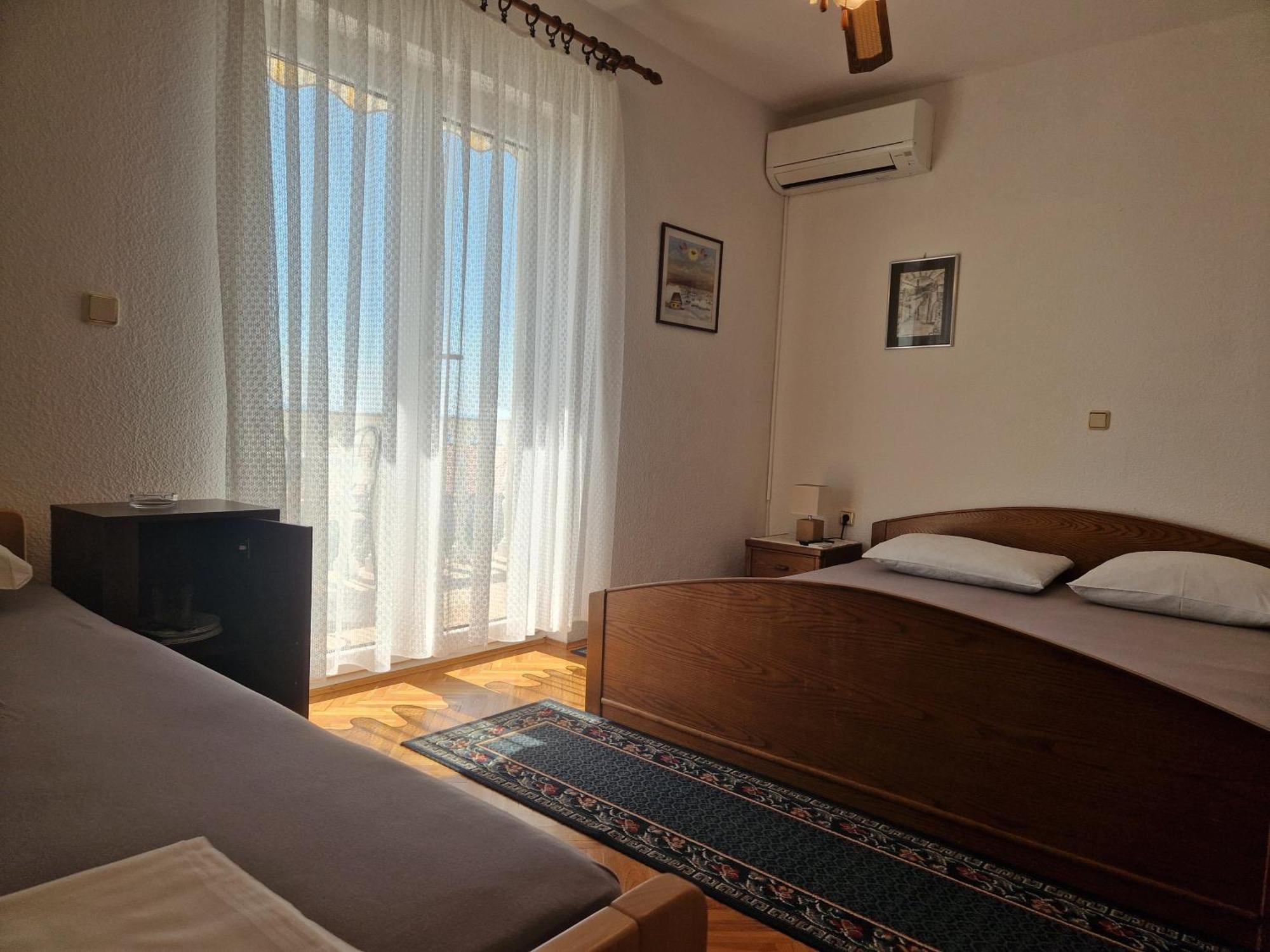 Apartments Vuksan Rab Town Phòng bức ảnh